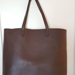 Madewell Transport Tote in Dark Cabernet